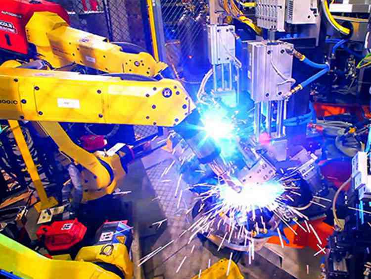 中小型钣金加工厂中引进焊接机器人的注意点-中山开云【中国】官方网站