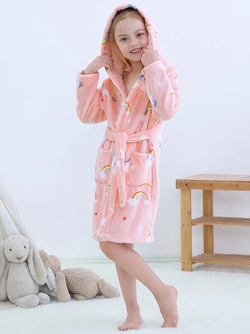 Les peignoirs de bain pour fille : confort et style assumés